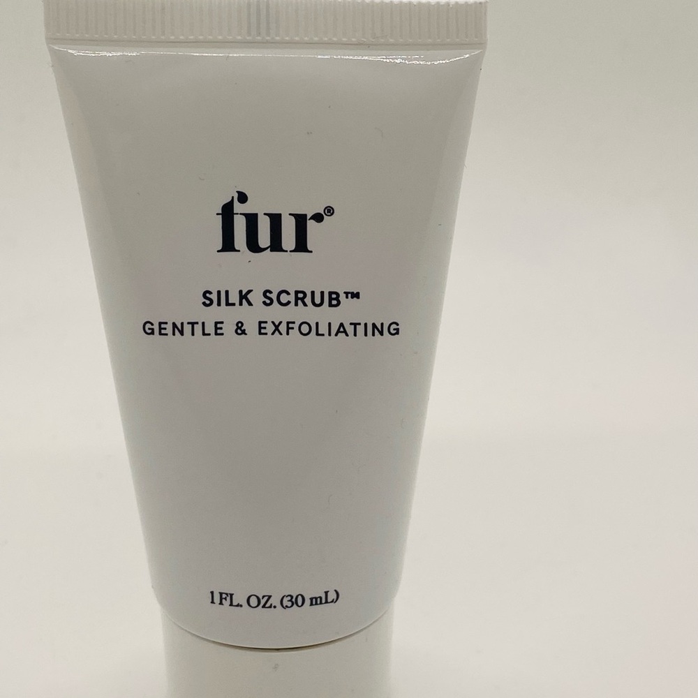 NWT Fur Silk Scrub Exfoliator Travel Size 1 oz